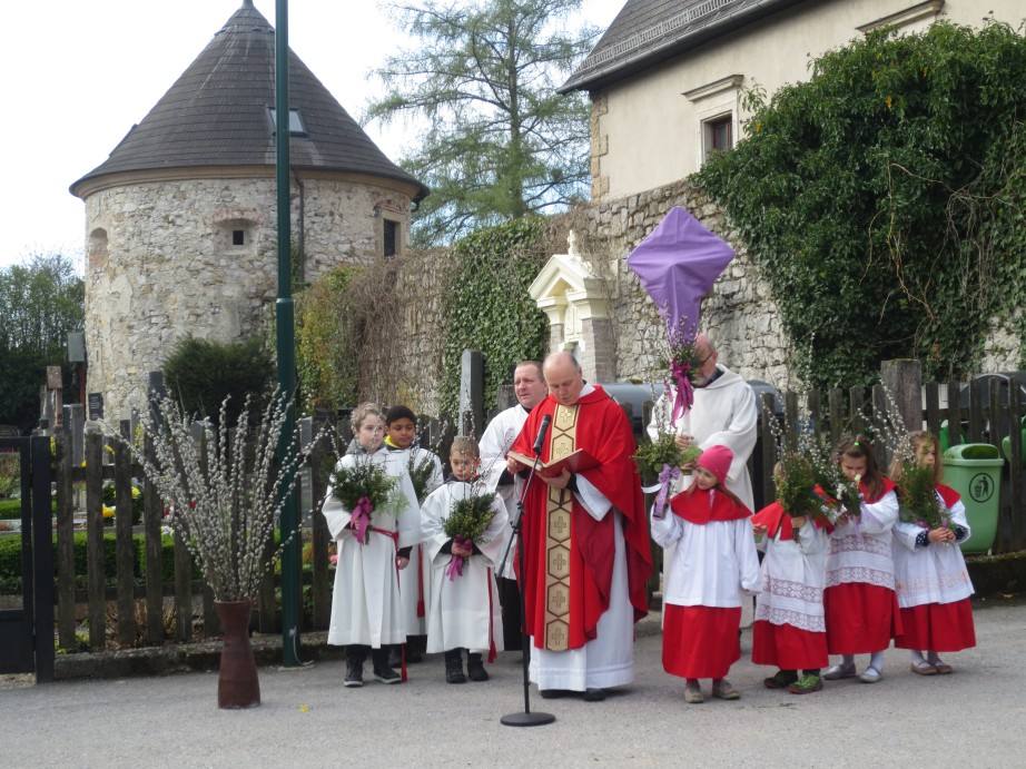 Palmweihe und Rhythmische Messe