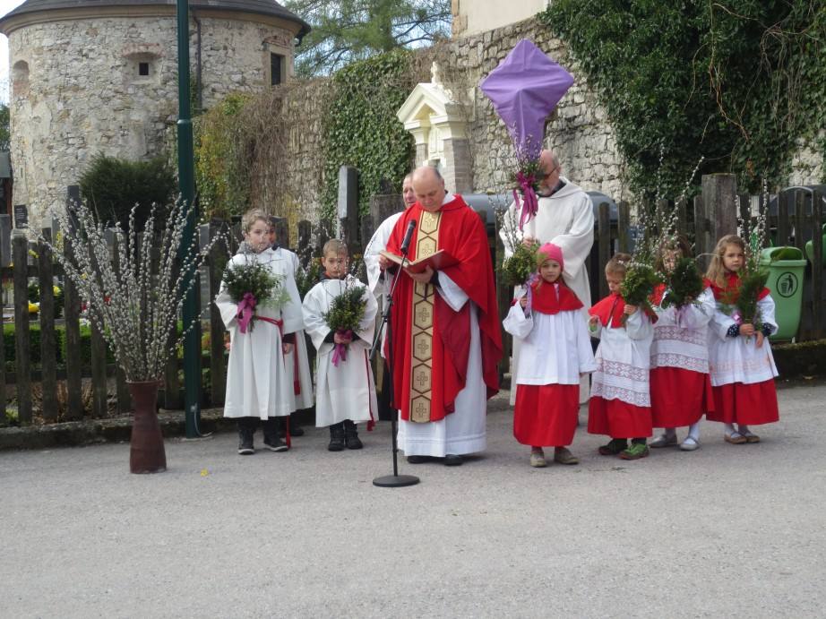 Palmweihe und Rhythmische Messe