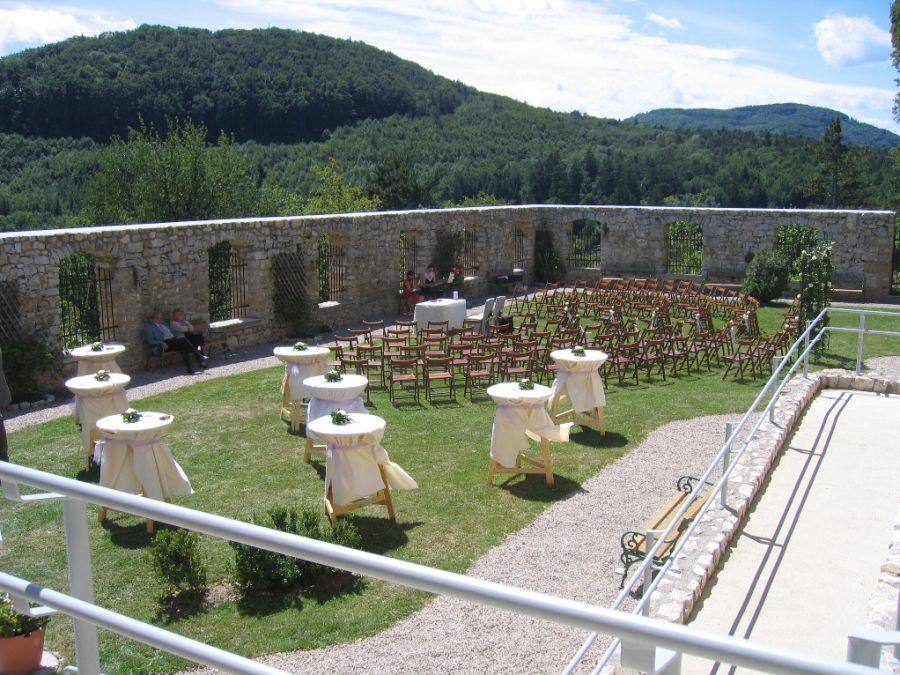 Ambiente Hochzeit im Rosengarten