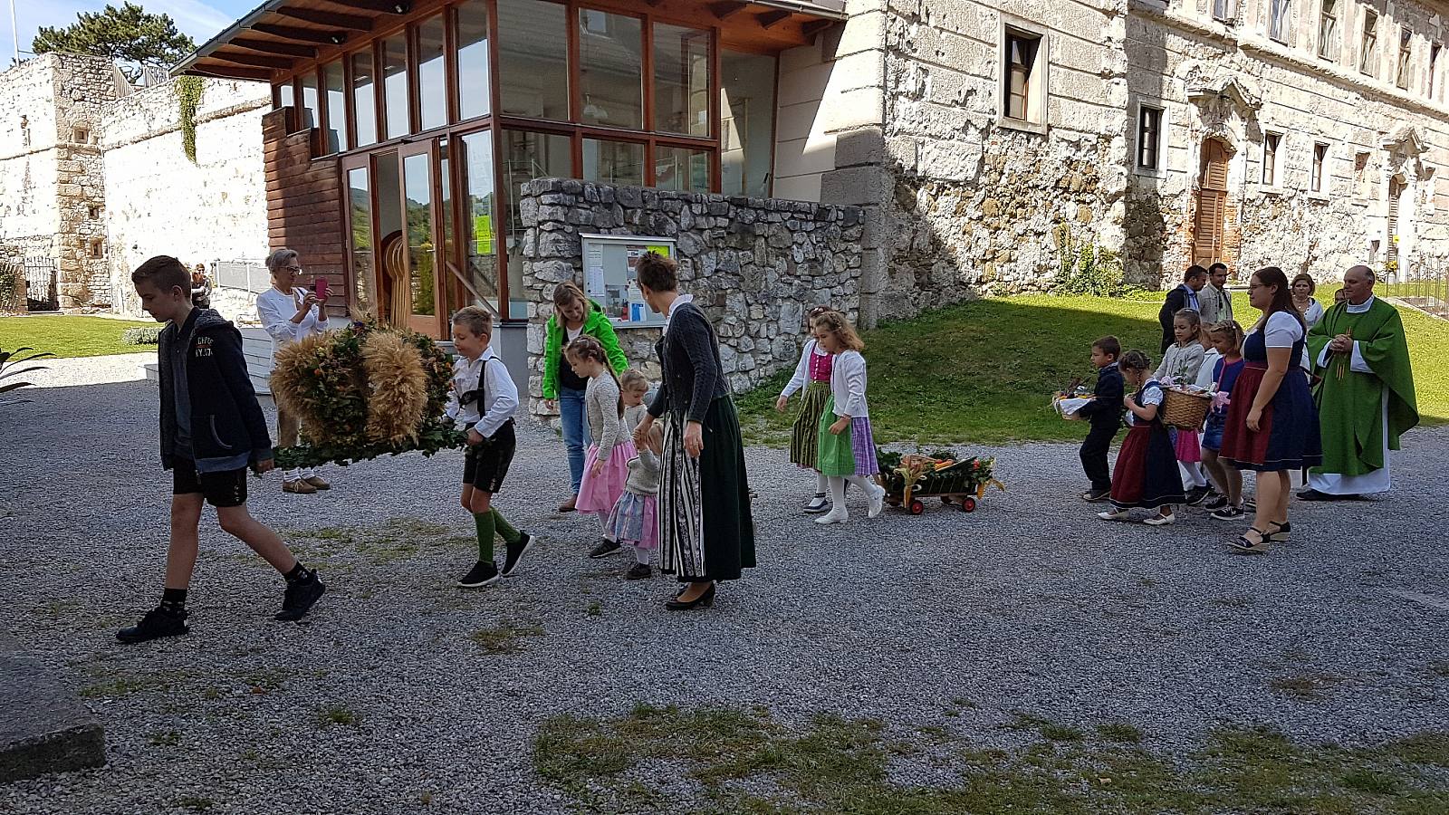 Erntedank mit Pfadfinderchor Leobersdorf