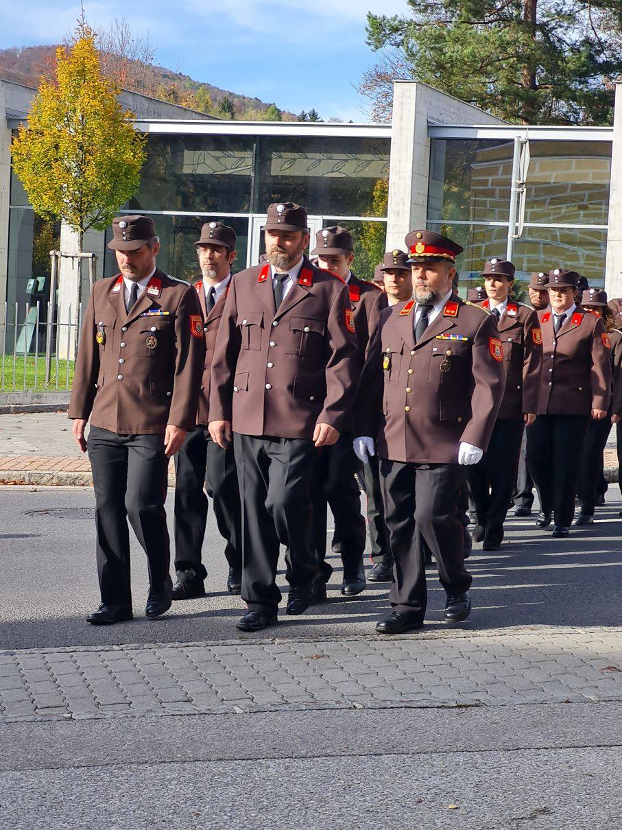 Totengedenken Kriegerdenkmal u Friedhof