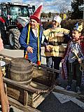 Burg Neuhaus beim Faschingsumzug in Berndorf