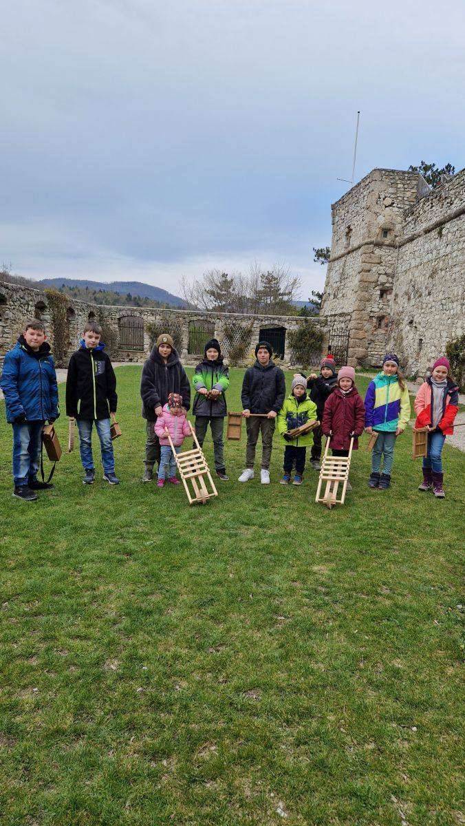 Kinderkreuzweg und Ratschen