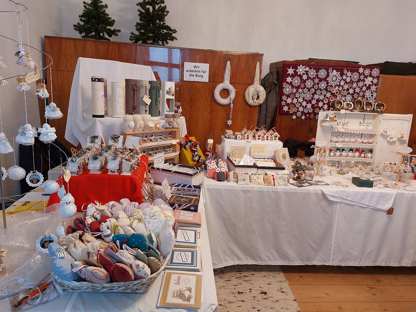 Adventmarkt Burg Neuhaus