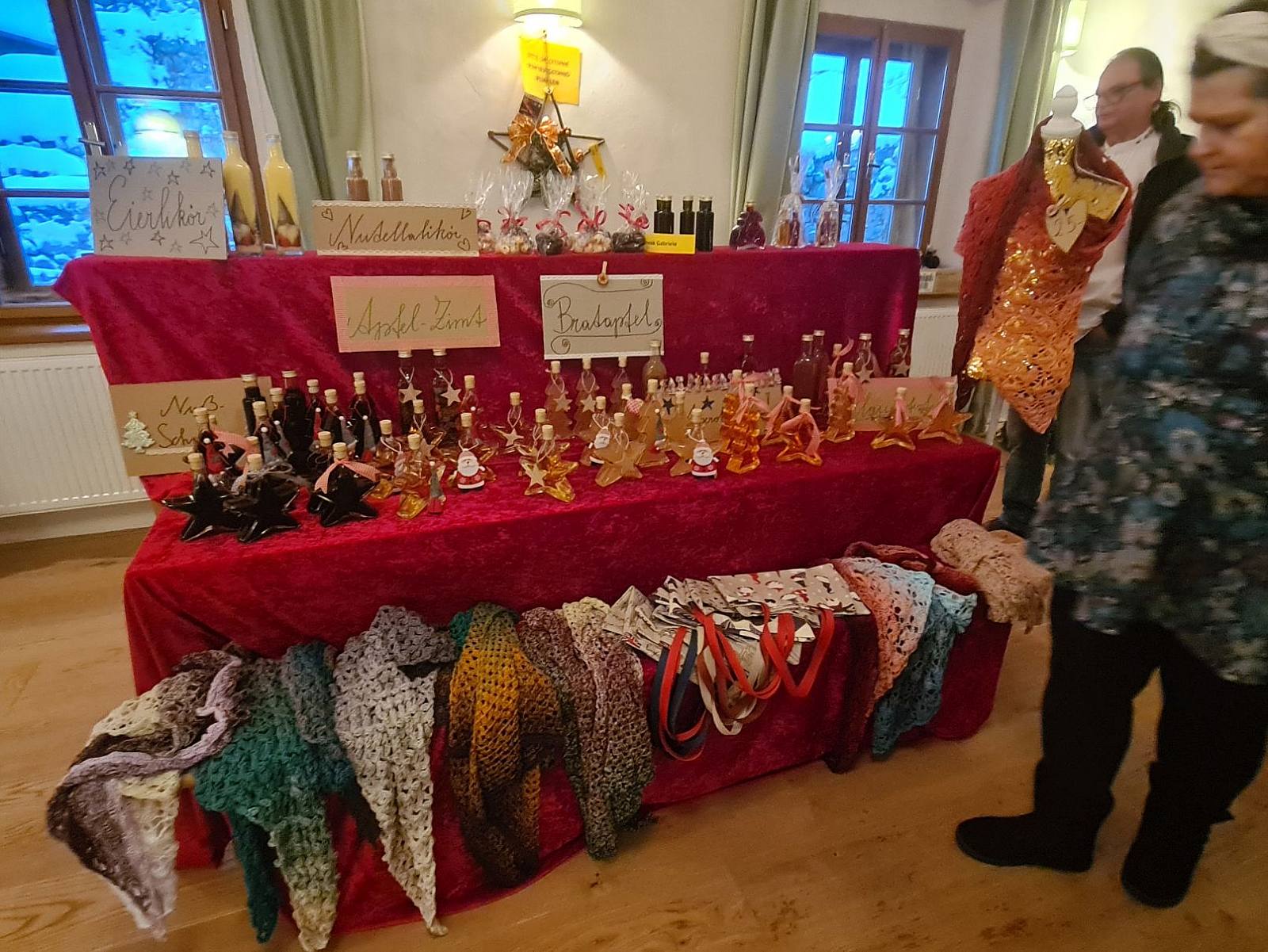Adventmarkt Burg Neuhaus
