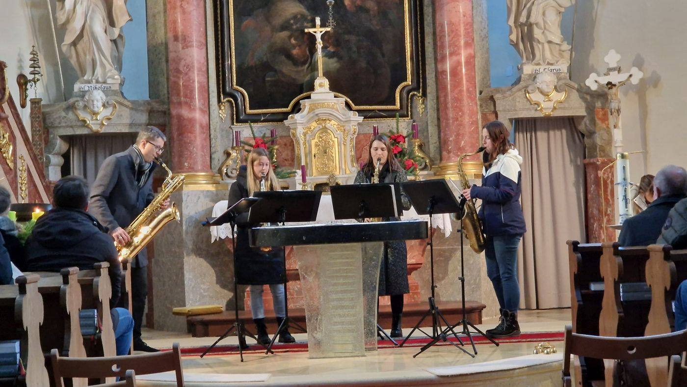 Adventmarkt 30.11. u 1.12.2024