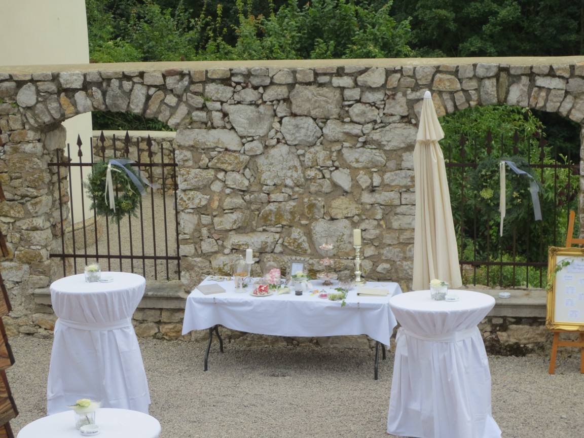 Ambiente Hochzeit im Rosengarten