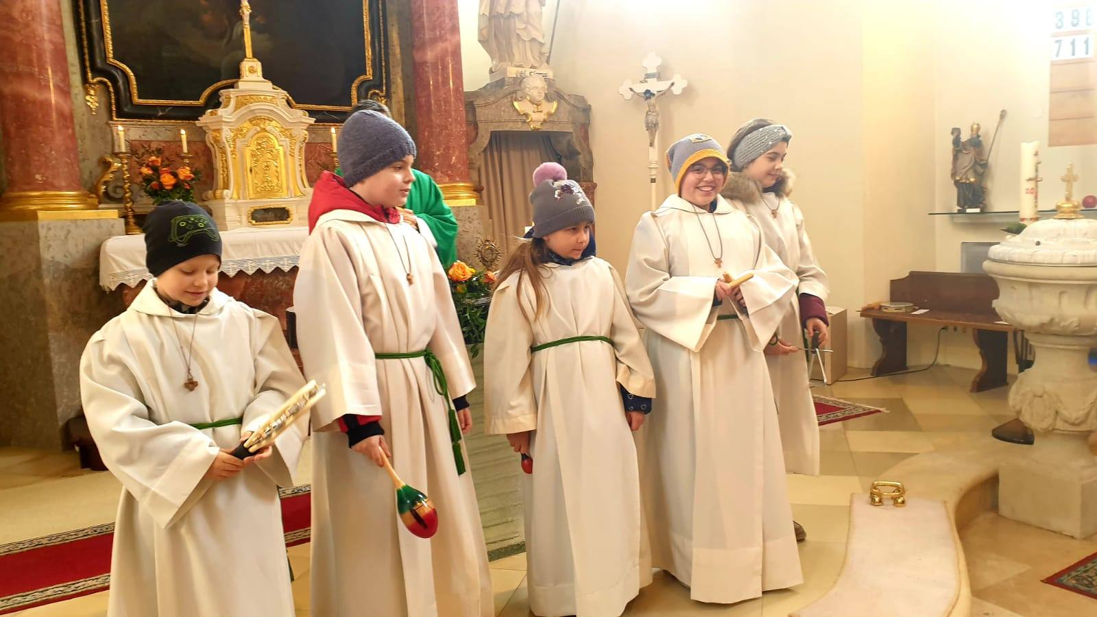 Hl. Messe am Faschingsonntag - Friedenskerzen