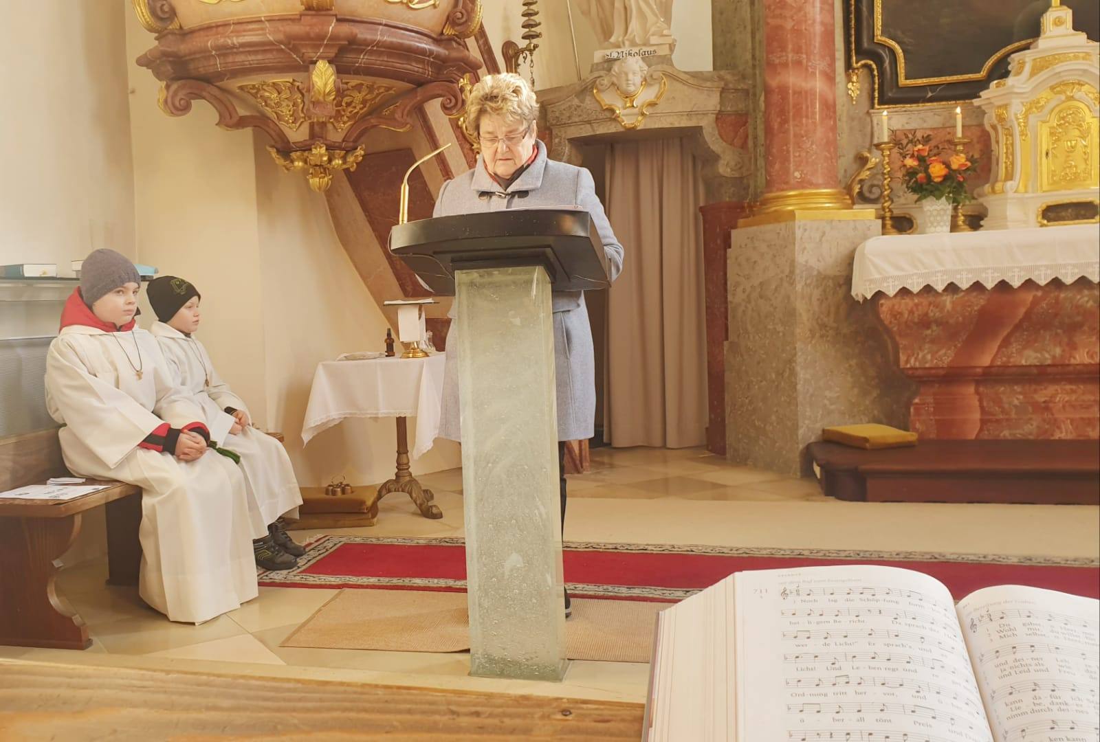 Hl. Messe am Faschingsonntag - Friedenskerzen