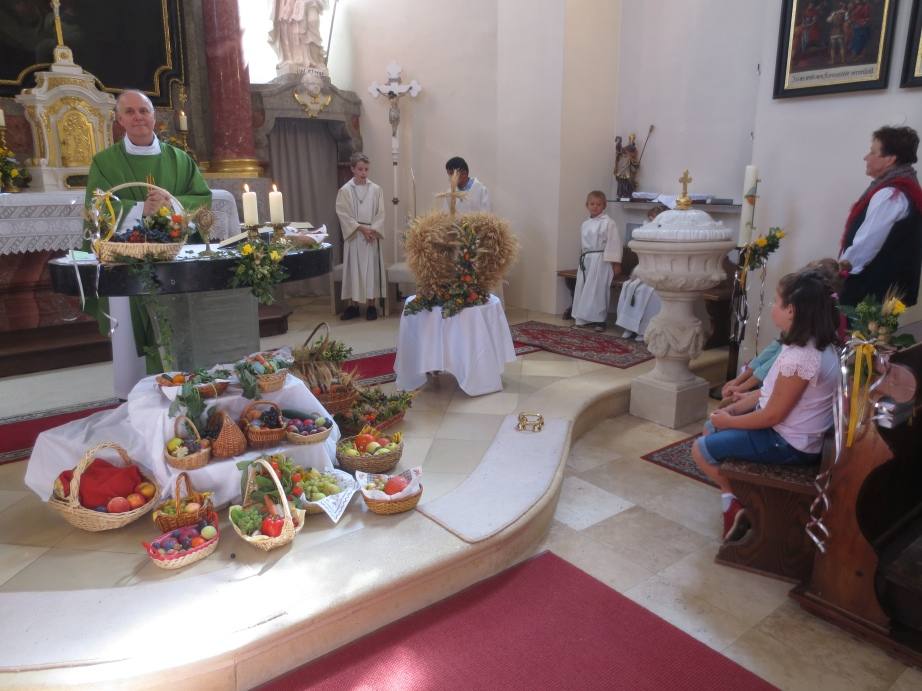 Silbernes Priesterjubiläum und Erntedank am 9.9.2018