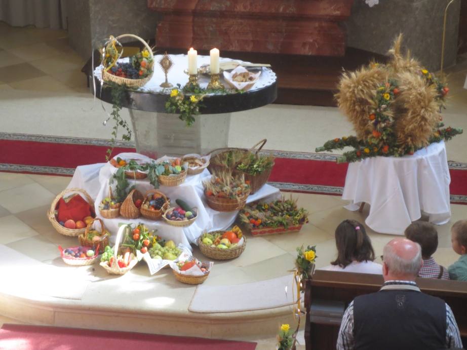 Silbernes Priesterjubiläum und Erntedank am 9.9.2018