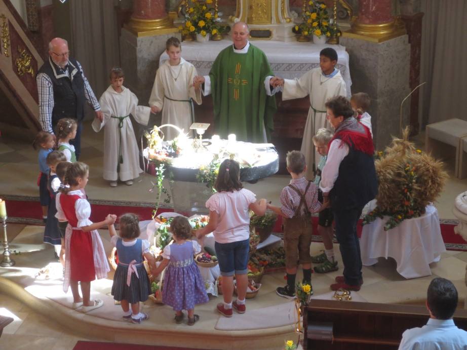 Silbernes Priesterjubiläum und Erntedank am 9.9.2018