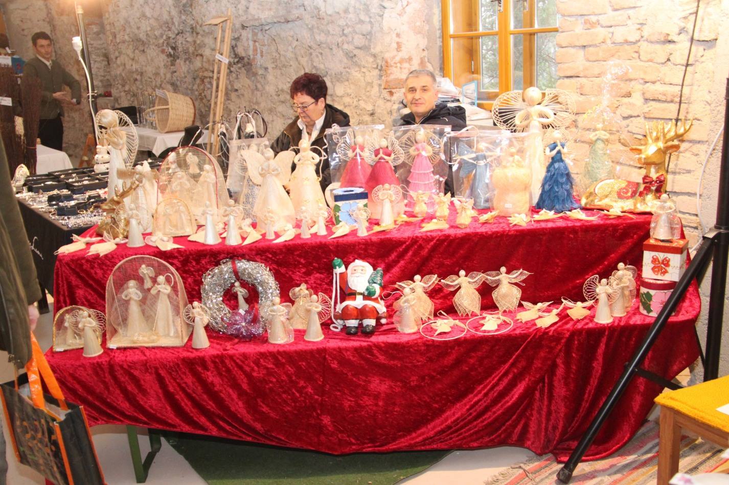 Adventmarkt Burg Neuhaus