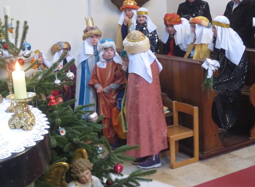 Sternsingen und Dreikönigsmesse