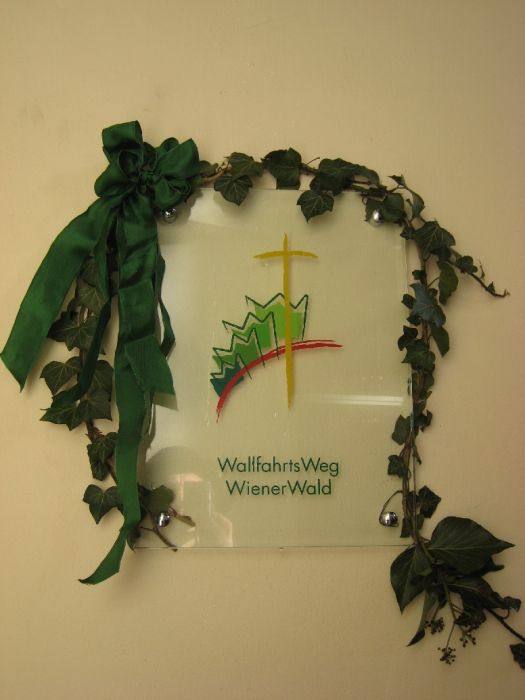 Segnung der Signet-Tafel des Wallfahrtsweges Wienerwald