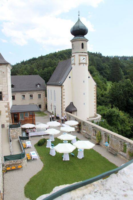 Ambiente Hochzeit im Rosengarten
