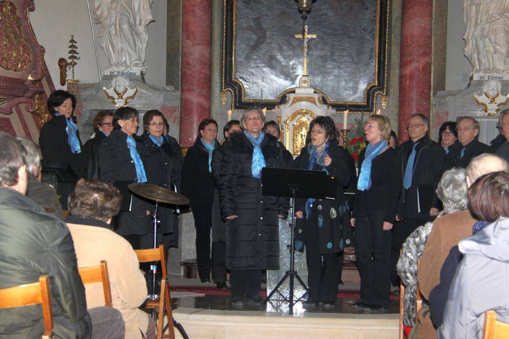 Adventmarkt und Konzert