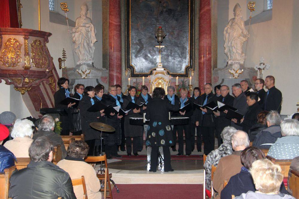 Adventmarkt und Konzert