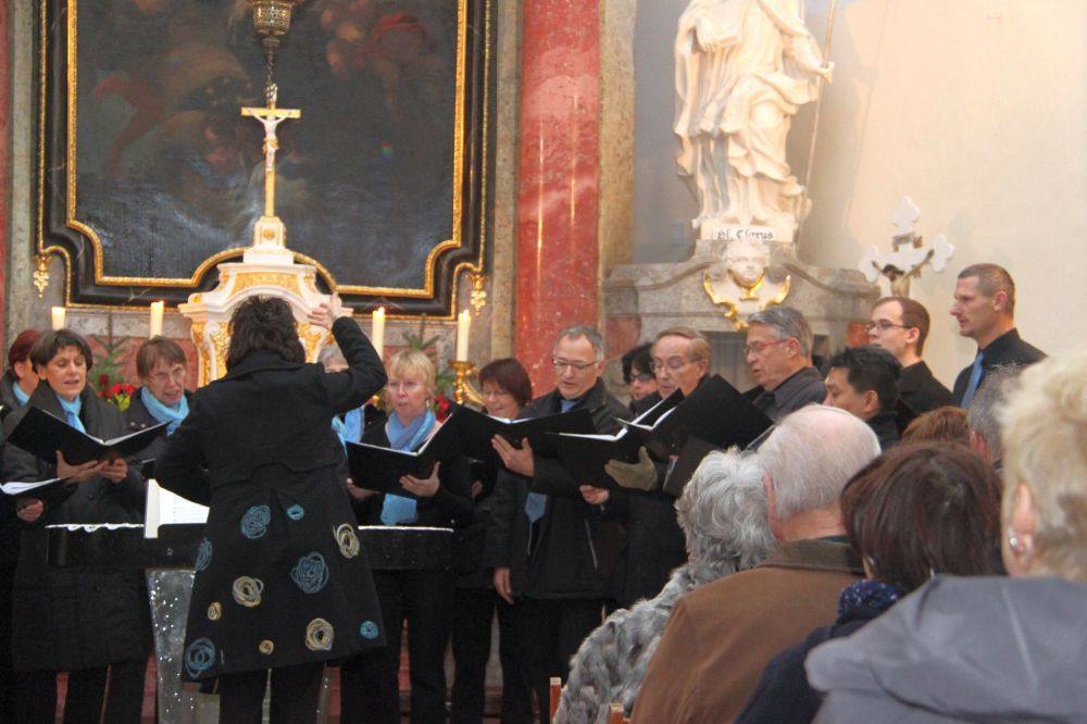 Adventmarkt und Konzert