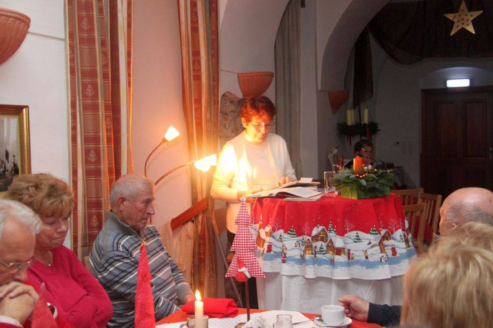 Burgtratsch mit Nikolo